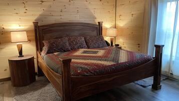 3 室のベッドルーム、アイロン / アイロン台、WiFi、ベッドシーツ