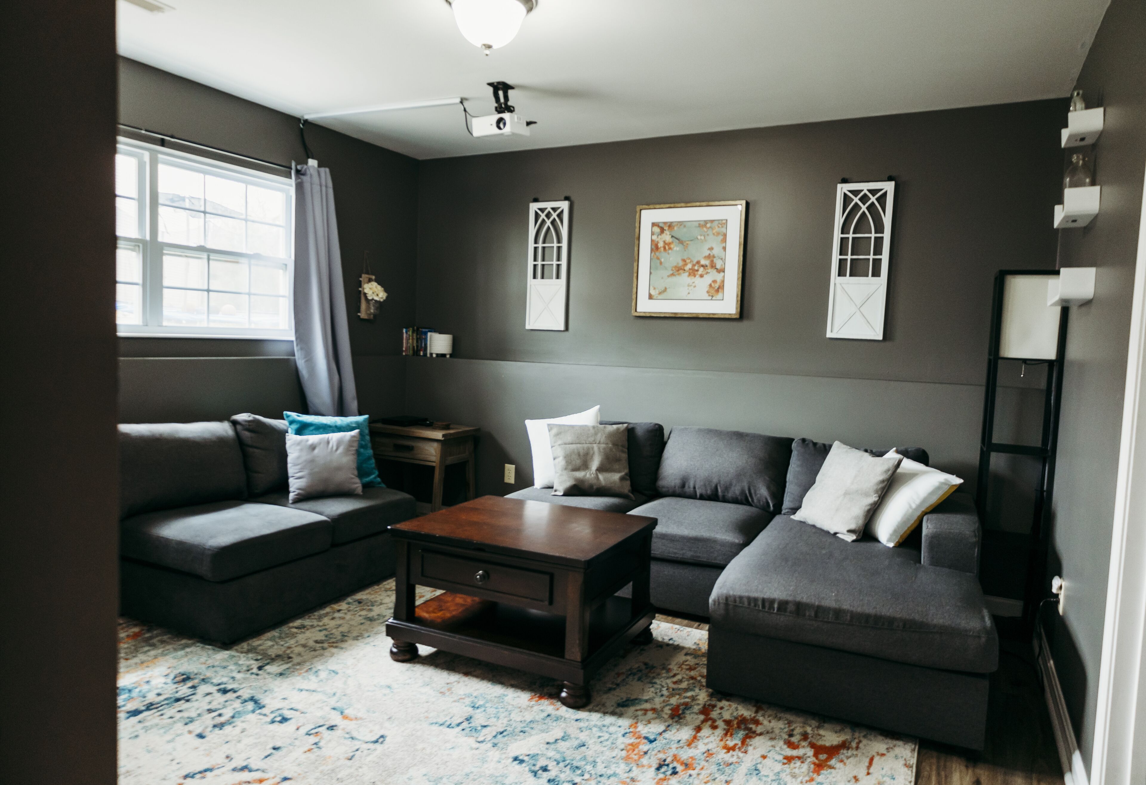 TV connectée, jeux vidéo, lecteur de DVD, baby-foot