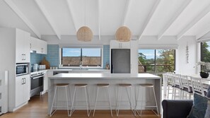 Micro-ondas, lava-louças