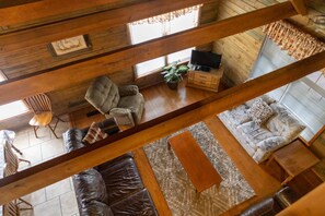 TV, foosball, stereo, offices - Beautiful Rustic Log Cabin Near Kentucky Lake (Springville)