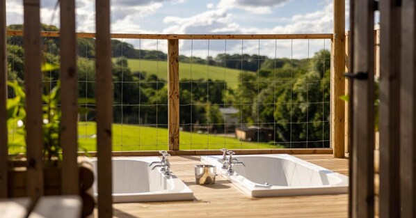 House | Bathroom | Separate tub and shower, deep soaking tub, hair dryer, towels
