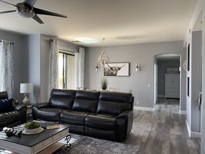 TV, fireplace, stereo, offices