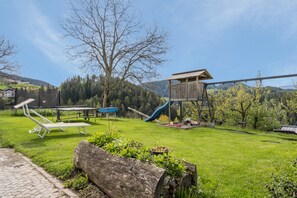 Property grounds - Apartment "Aster - Nusserhof" near the Skiing Area with Mountain Views & Balcony (Hafling)