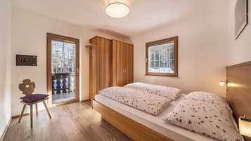 2 Schlafzimmer, BĂŒgeleisen/BĂŒgelbrett, kostenloses WLAN, BettwĂ€sche