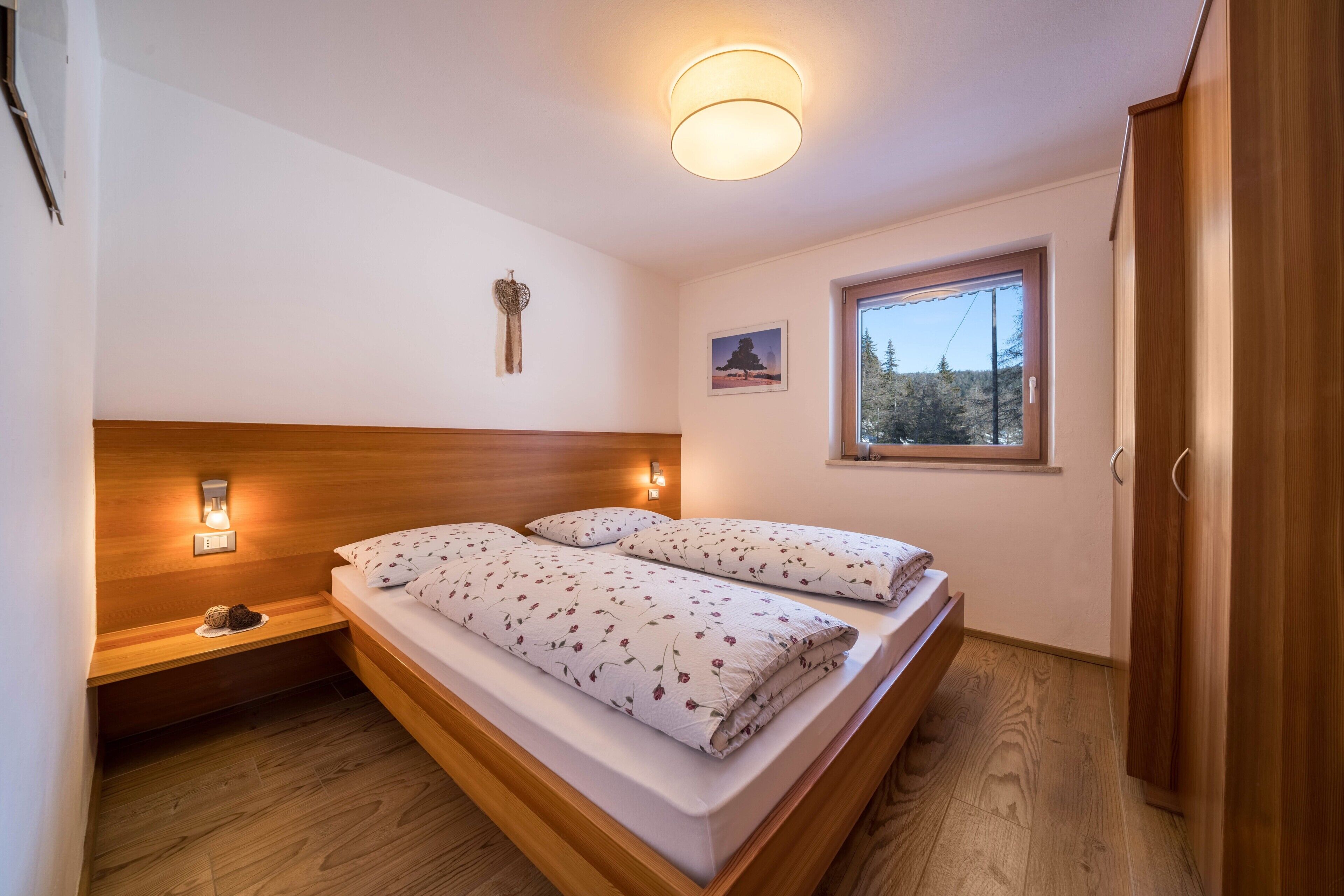 2 slaapkamers, een strijkplank/strijkijzer, gratis wifi, beddengoed