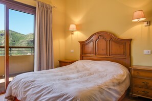 2 bedrooms, iron/ironing board, free WiFi, bed sheets - Vacation Home "Duplex La Tea" in the Mountains, with Wi-Fi & Terrace (Tejeda)