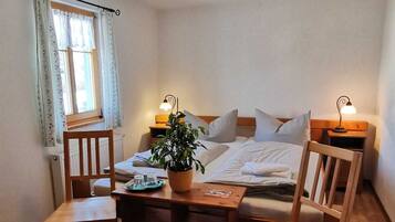 2 chambres, bureau, lit parapluie, Wi-Fi