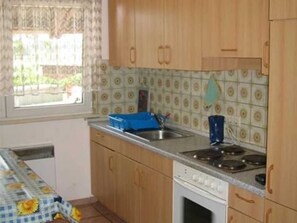 Frigorifero, microonde, forno, lavastoviglie