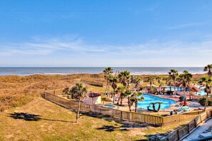 Een verwarmd zwembad