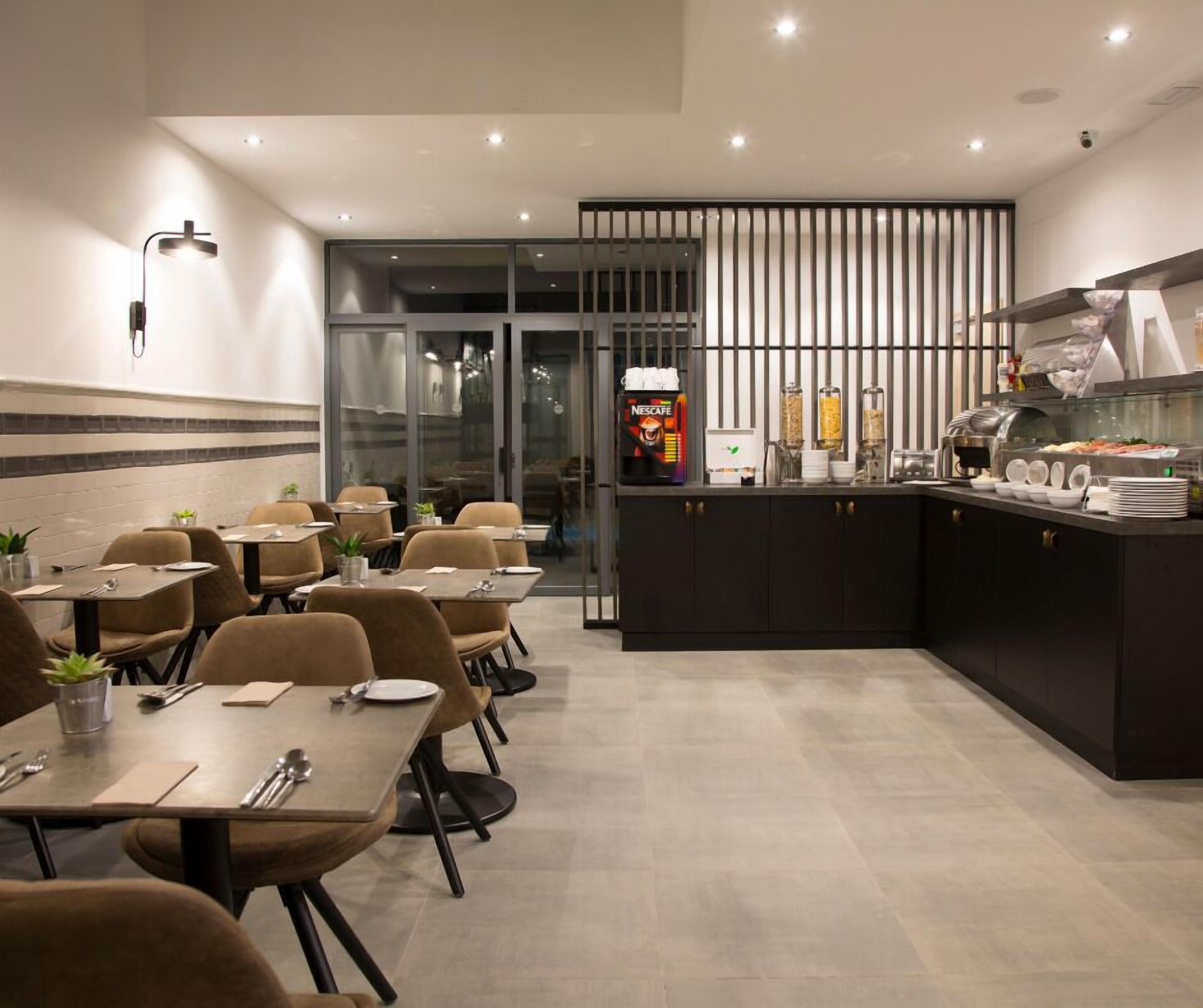 Daily buffet breakfast (EUR 8 per person)