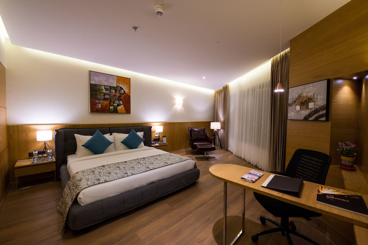 Hazel Suite | 1 bedroom, premium bedding, minibar, in-room safe