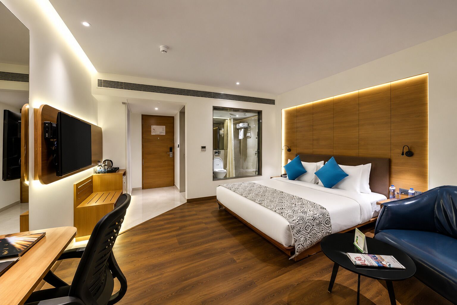 Zimmer, 1 King-Bett, Stadtblick | Hochwertige Bettwaren, Minibar, Zimmersafe