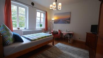 1 bedroom, in-room safe, bed sheets