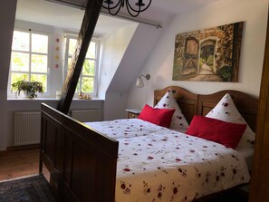 1 chambre, coffres-forts dans les chambres, Wi-Fi, draps fournis