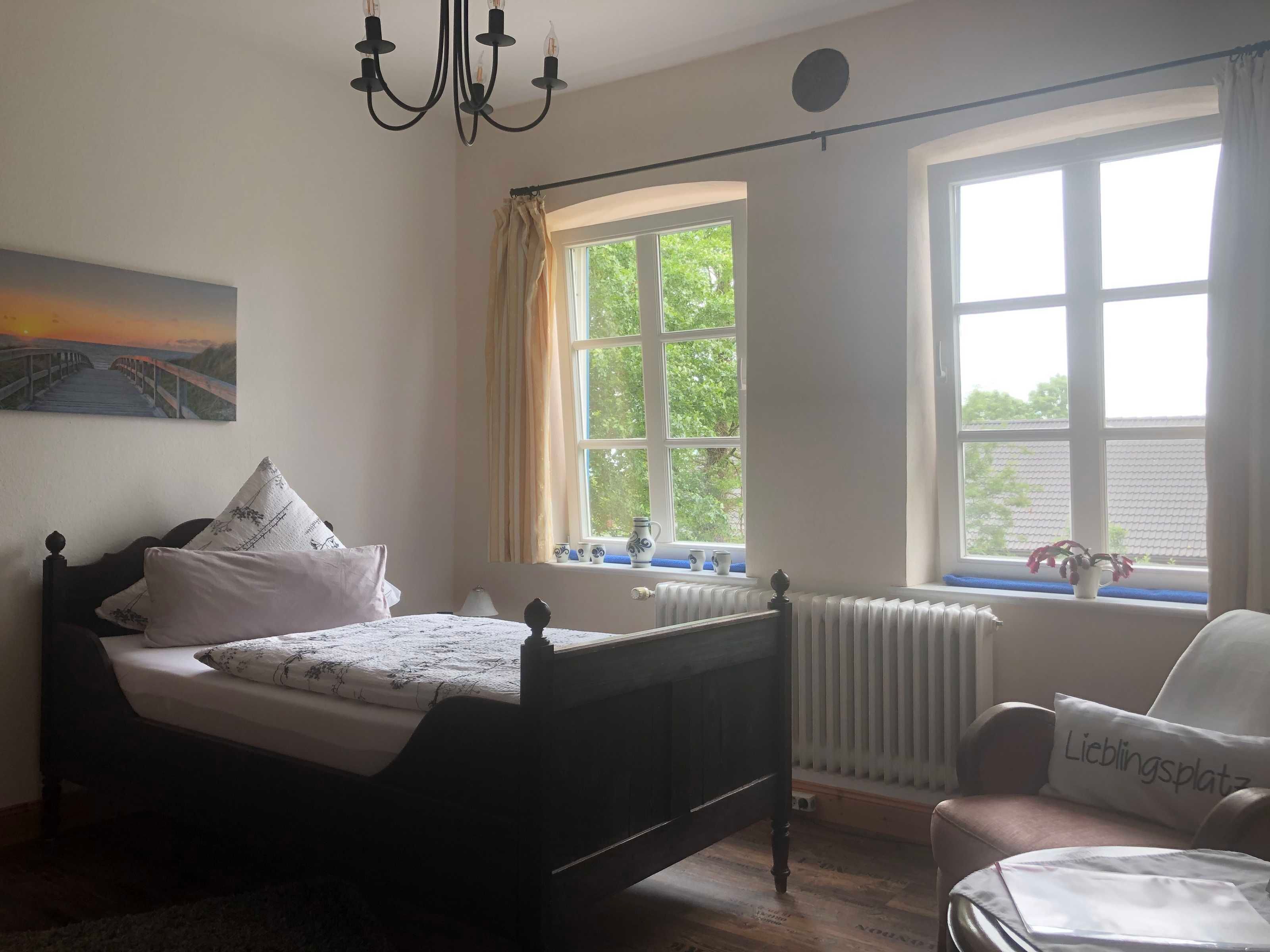 1 bedroom, in-room safe, WiFi, bed sheets