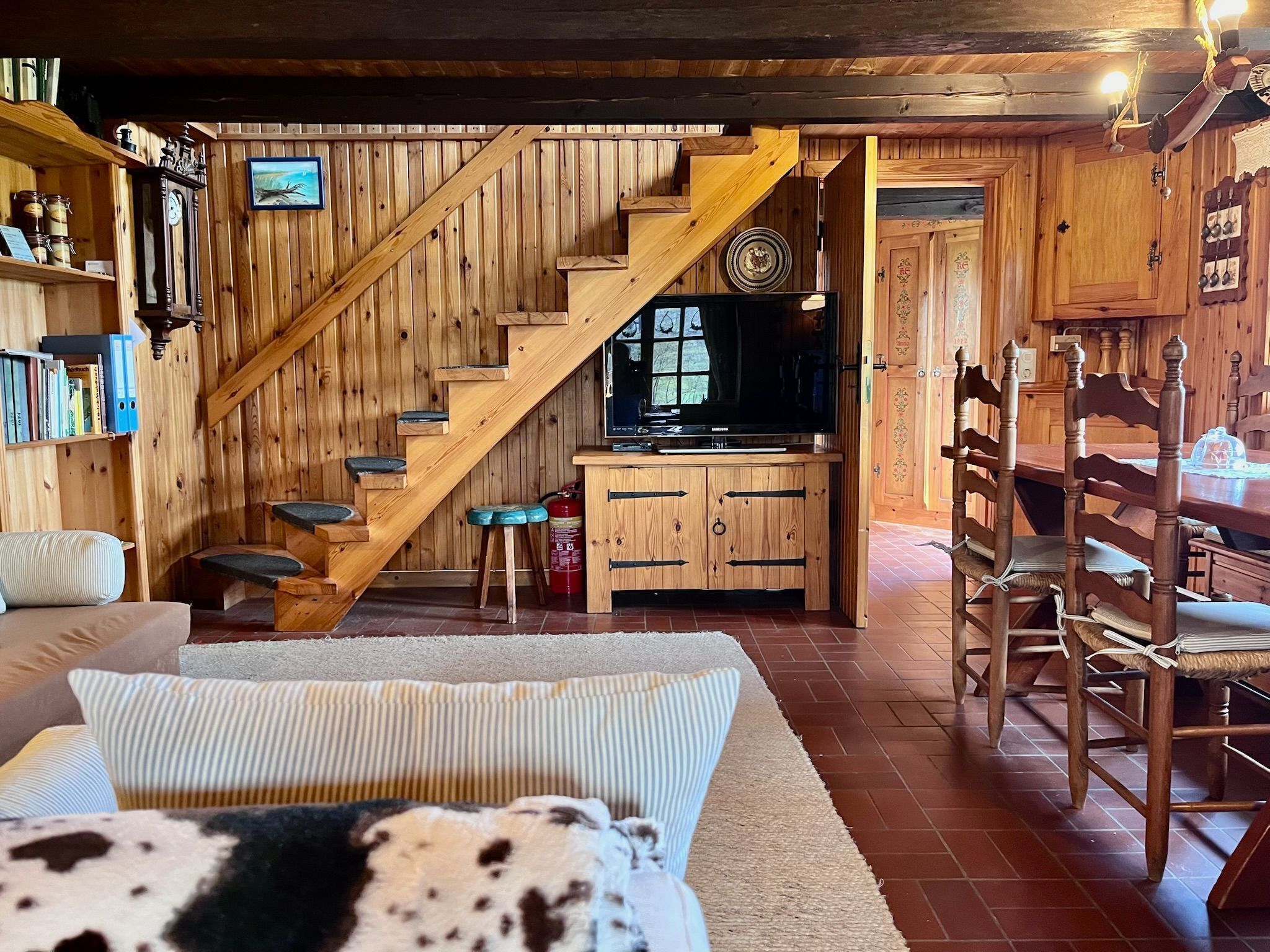 Télévision, cheminée