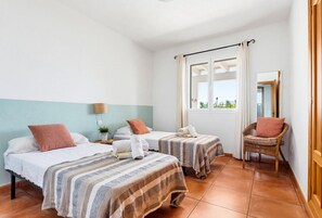 3 bedrooms, iron/ironing board, WiFi (free), bed sheets - Villa Casa Nova, Piscina, Wifi, AC gratis (Sant Lluís)