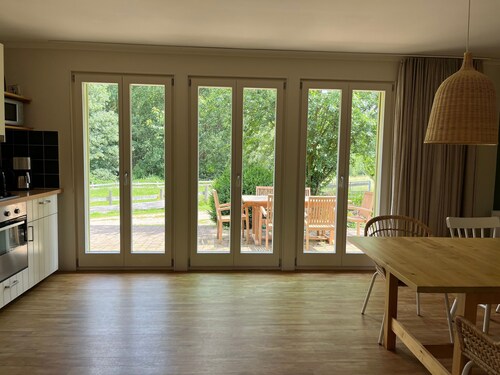 4-Raum-grünes Ferienhaus bis 8 Pers. - 4-Raum-Farbenfrohe-Ferienhäuser,  OVS 999