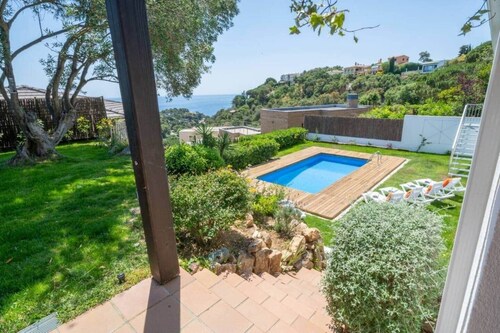 Leo Street 96, Tossa de Mar-Lesal Villas Rentals Mar Azul