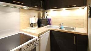 Unclassified image, 4 of 13, button - 1-Bedroom Apartment with Balcony, Parking and WIFI in Mont-Dore (Mont-Dore)