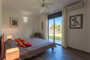 2 chambres, fer et planche à repasser, lit de bébé portatif, Wi-Fi