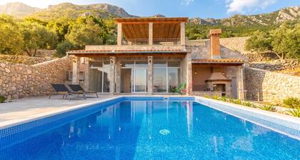 Pool Villa Dia /w Sauna & Jacuzzi Near Dubrovnik