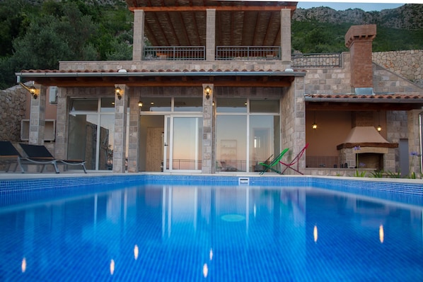 Seasonal outdoor pool - Luxury Panorama Villa Dia (Dubrovnik)