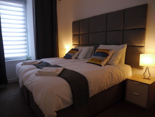 2 chambres, bureau, fer et planche à repasser, Wi-Fi gratuit