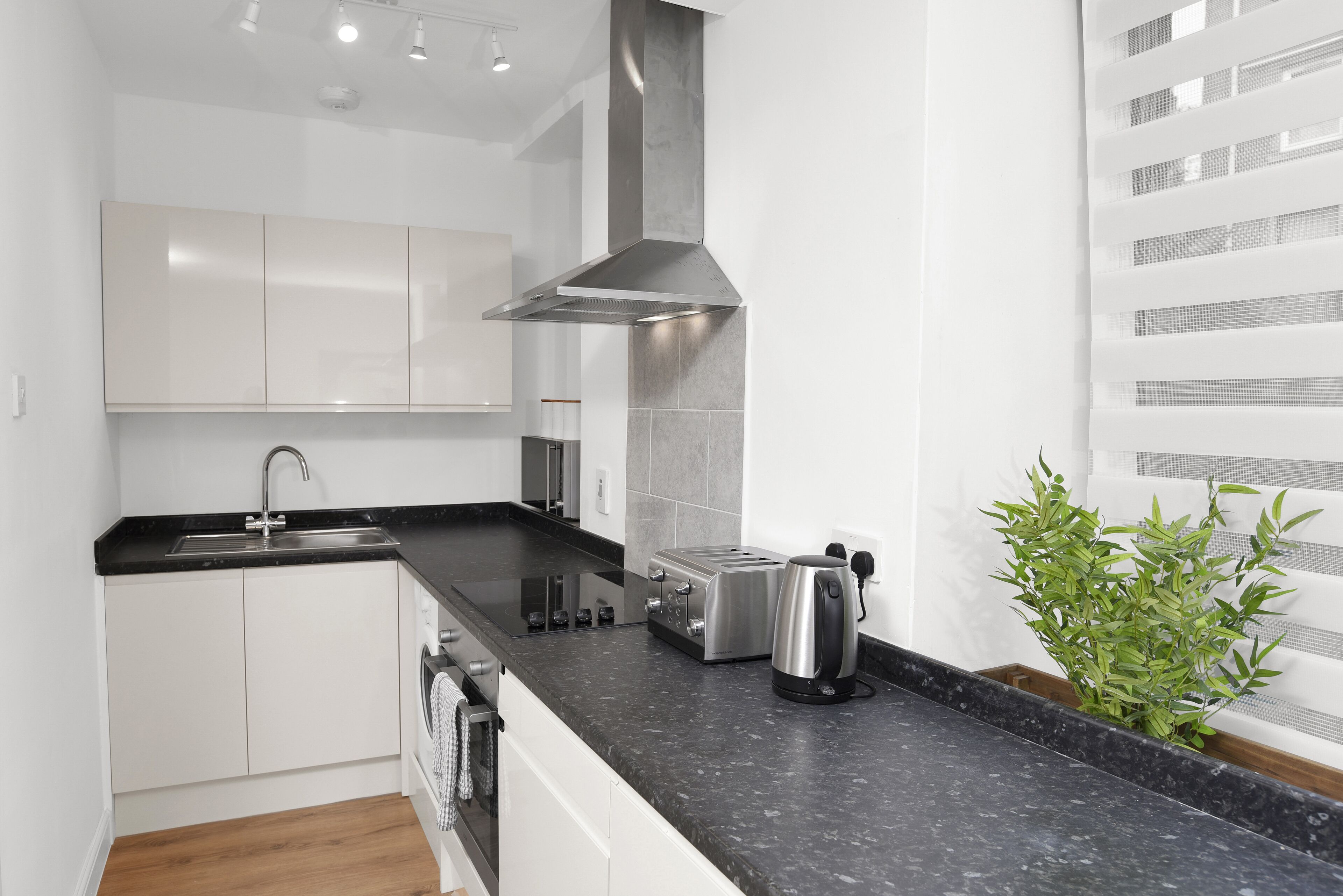 Microwave, oven, coffee/tea maker