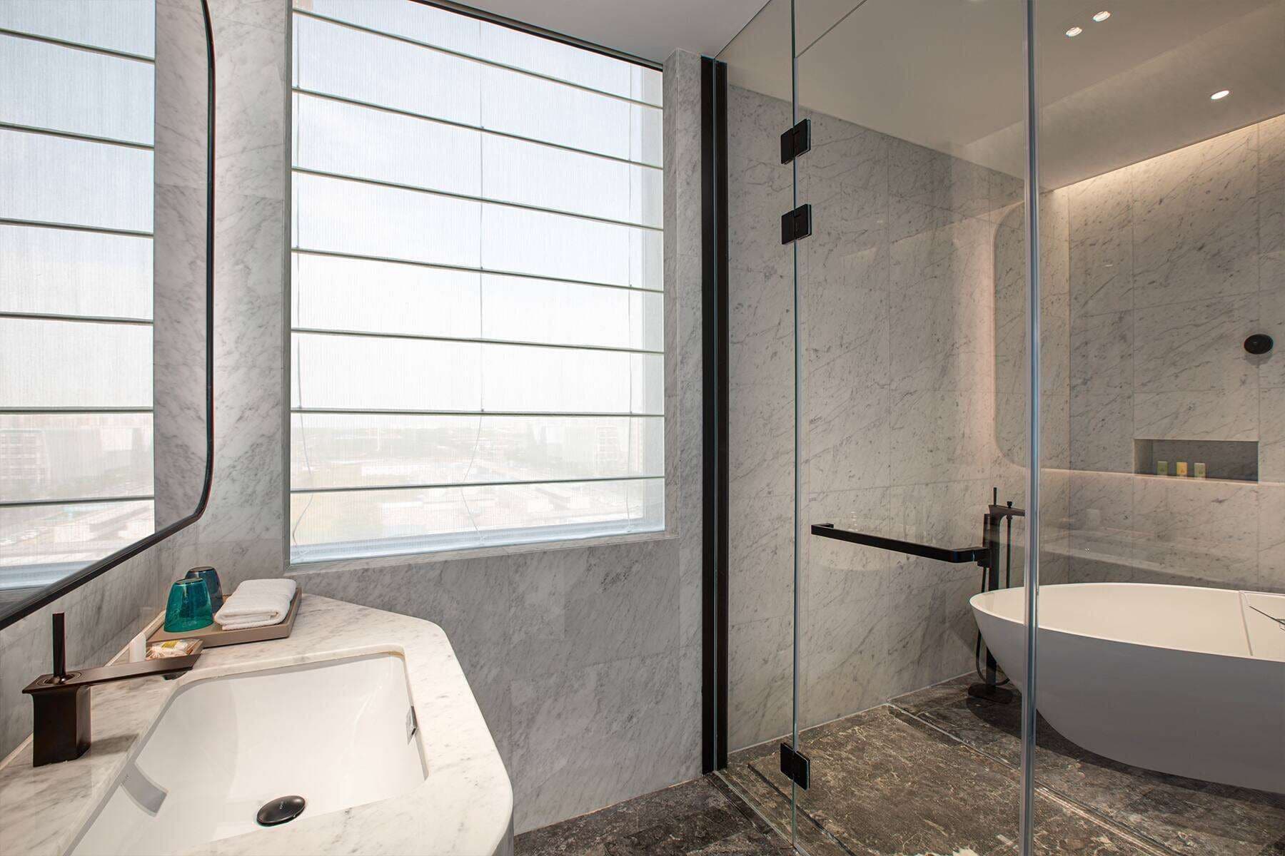 1 bedroom, in-room safe, desk, soundproofing