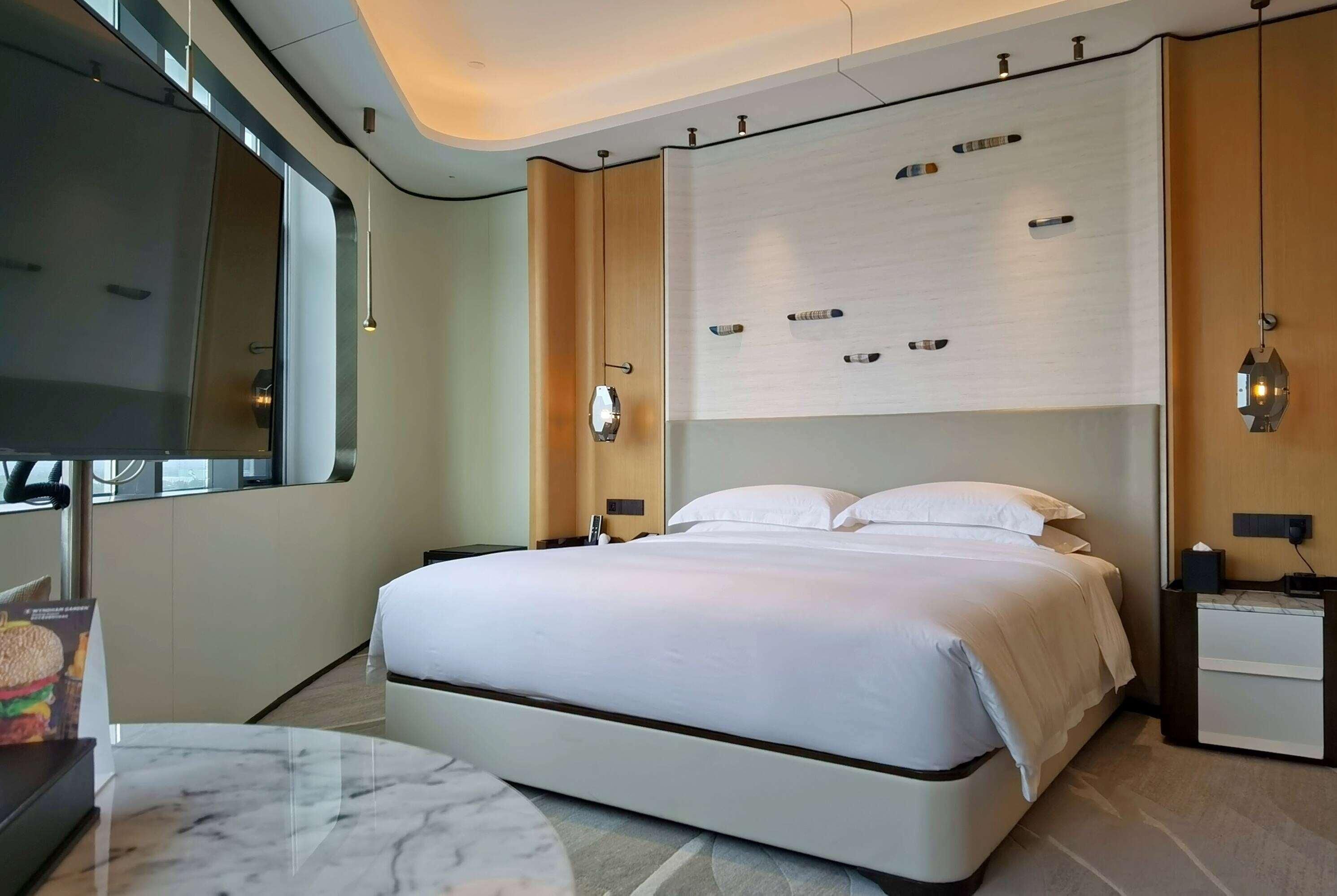 In-room safe, desk, soundproofing, iron/ironing board