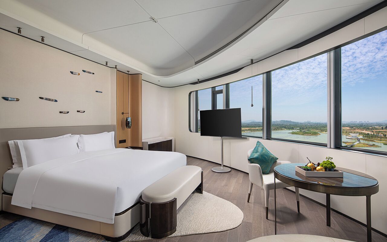 deluxe suite, 1 king bed, lake view | view from room