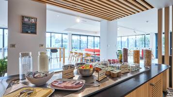 Dagelijks ontbijtbuffet (toeslag)