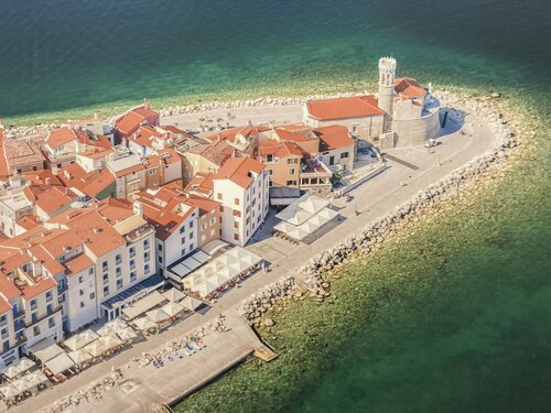 Villa Lavanda in Kriz Sezana With Private Swimpool