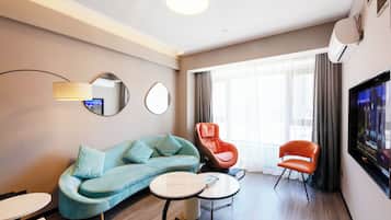 Superior Suite, 1 King Bed (Duplex) | Minibar, in-room safe, desk, free WiFi