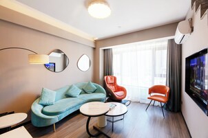 Superior Suite, 1 King Bed (Duplex) | Minibar, in-room safe, individually furnished, desk