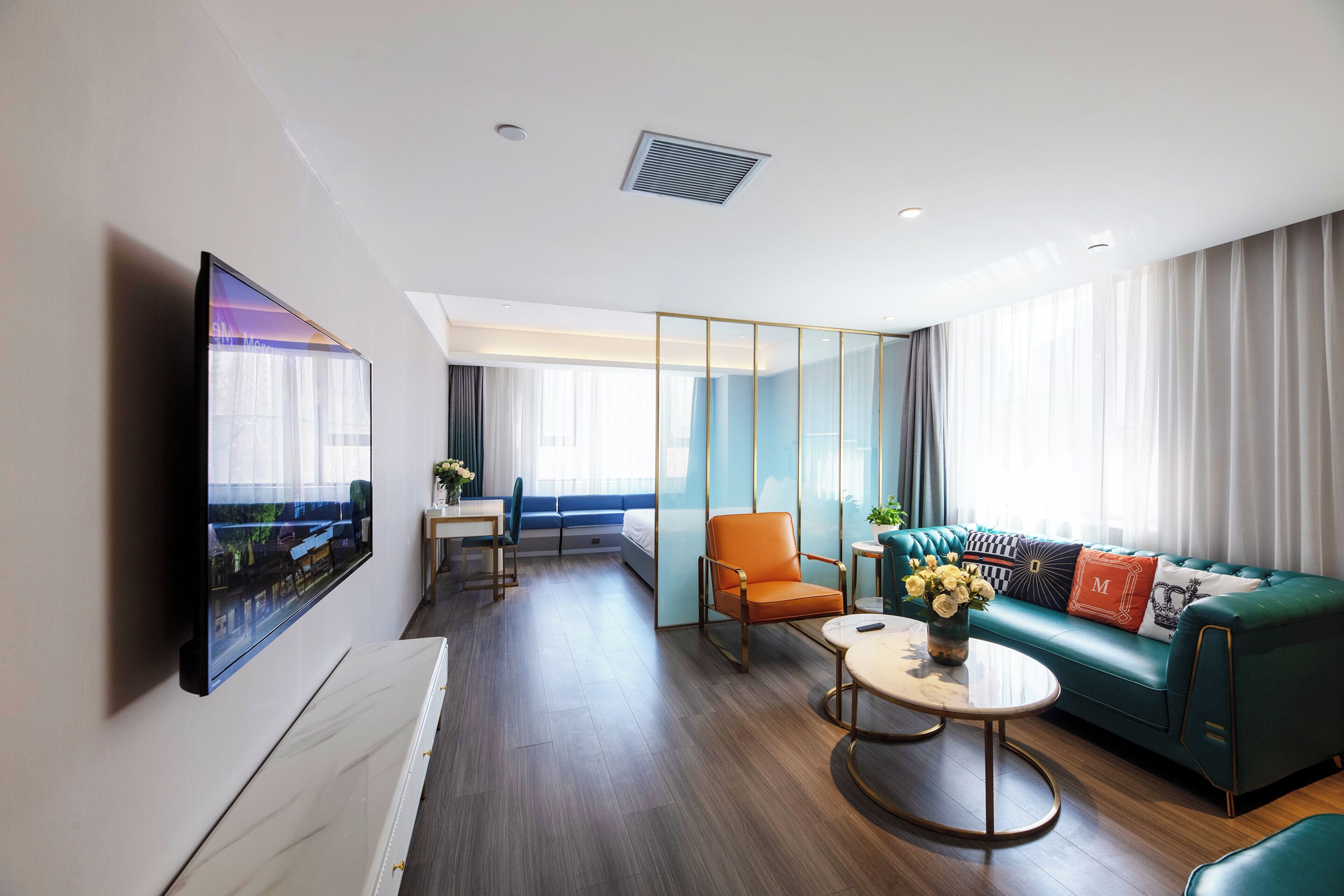 Privilege, Suite, 1 kingsize bed | Een minibar, een kluis op de kamer, een bureau, gratis wifi