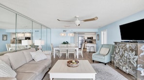 Flat-screen TV - New to the Rental Market, New Owner, Newly Renovated!!! (Orange Beach)