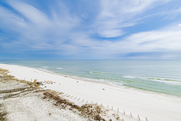 On the beach - New to the Rental Market, Updated condo!! (Orange Beach)