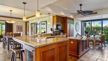 KylskÄp, mikrovÄgsugn, ugn och spishÀll