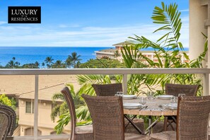 Outdoor dining - Maui escape with ocean views, lanai dining, poolside jacuzzis & gated community (Wailea)