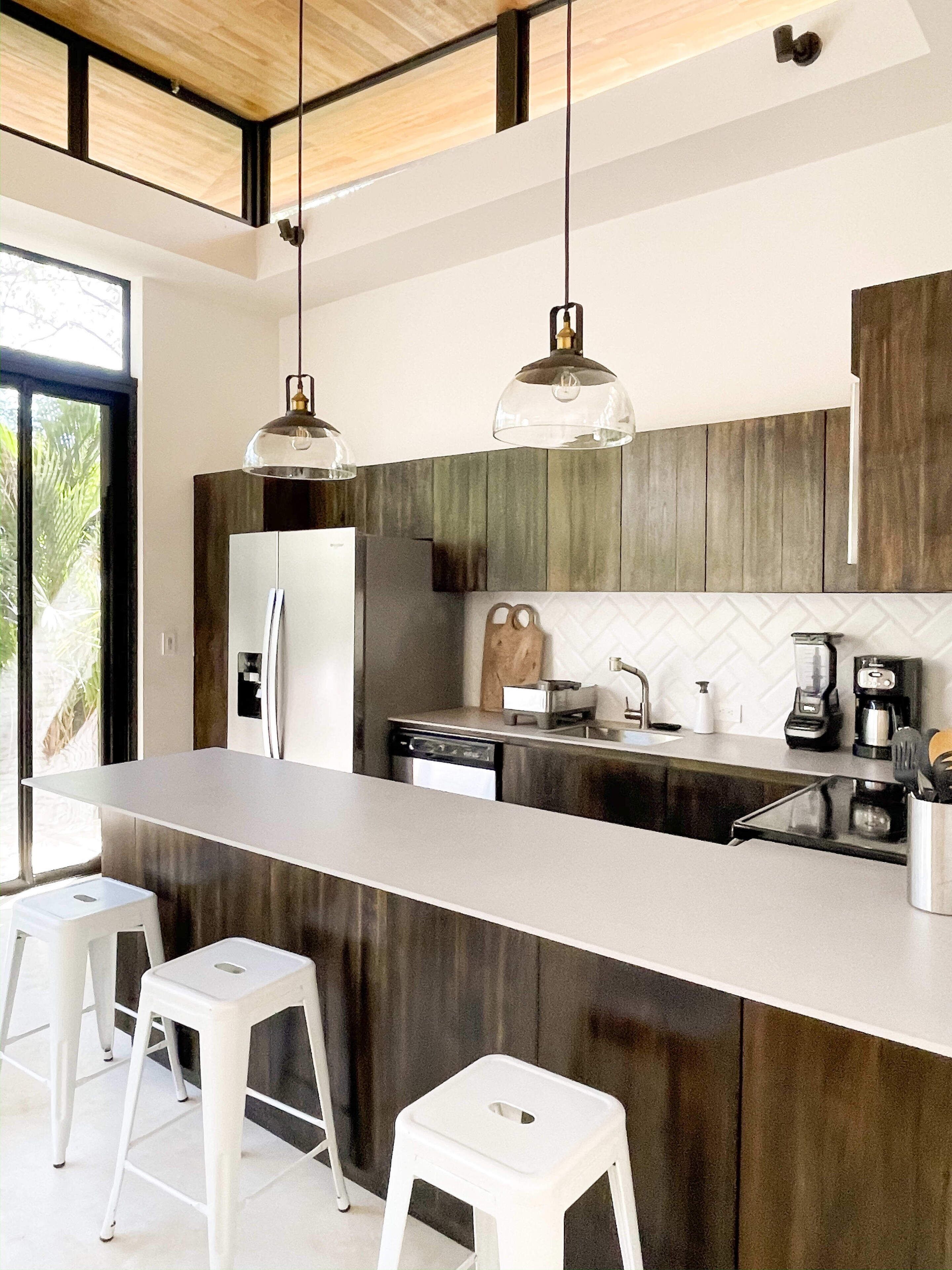 雪櫃、微波爐、焗爐、爐具