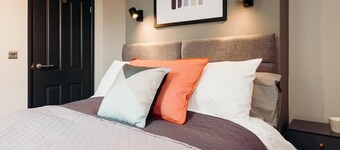 Luxurious Apartment in Victoria Road