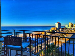 Property grounds - ♥️Ocean & Main Strip View 🔥 Fireplace 🏝️Beach Condo🏖️Origin 805💥Free Parking (Panama City Beach)