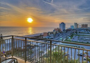 Property grounds - ♥️Ocean & Main Strip View 🔥 Fireplace 🏝️Beach Condo🏖️Origin 805💥Free Parking (Panama City Beach)