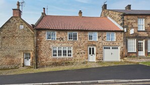 Unclassified image, 2 of 24, button