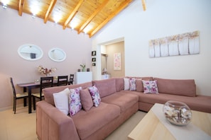 Comfort House | Living area