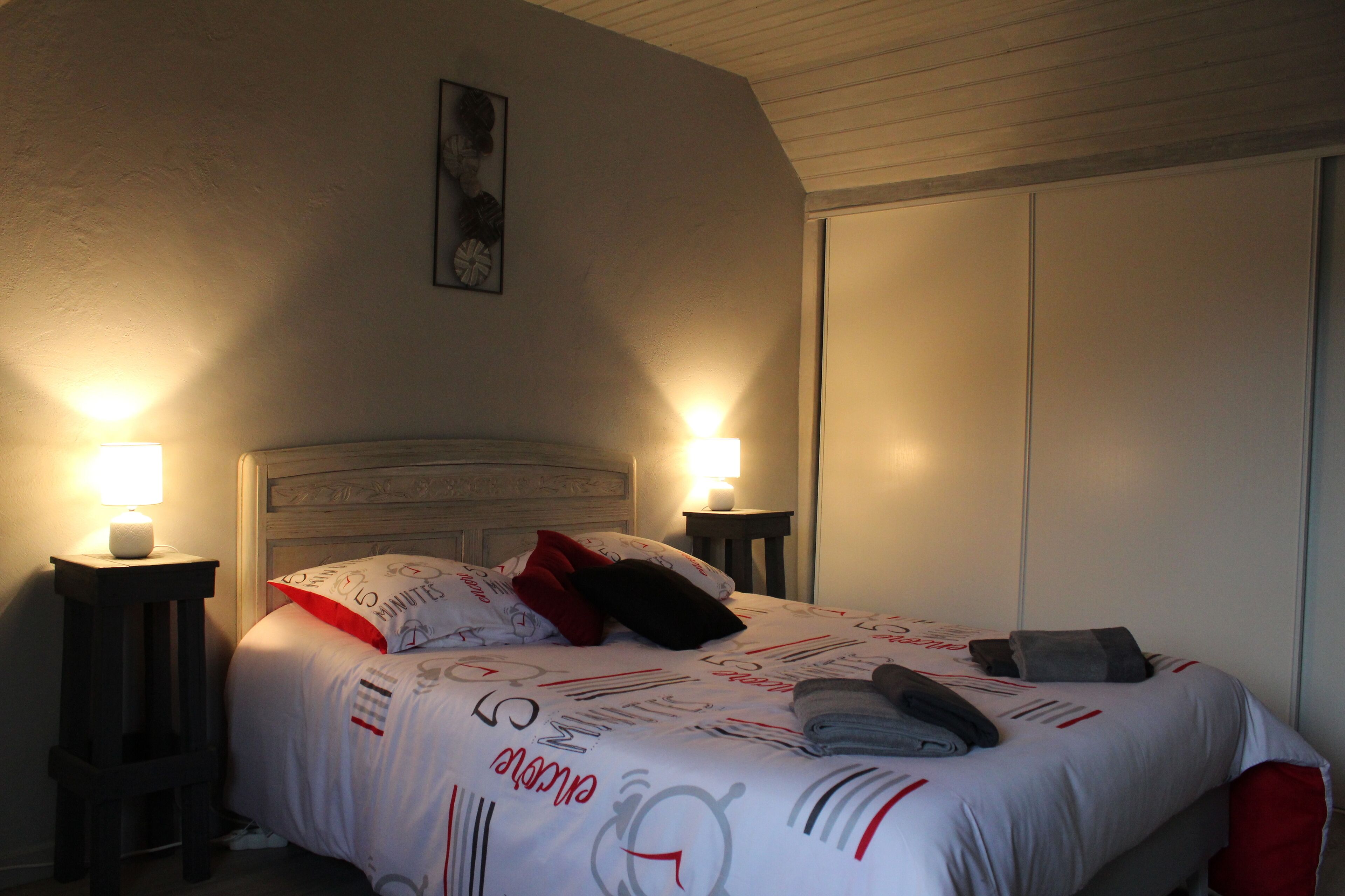 4 Schlafzimmer, Schreibtisch, Bügeleisen/Bügelbrett, Reisekinderbett