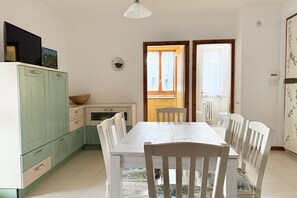 Dining - M274 - Marcelli, large four-room apartment with panoramic terrace (Marcelli)