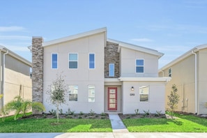 Enter a world of charm and comfort through beautifully adorned entrance - Incredible 9BR! Private Pool+Theme Rooms+Game Room (Kissimmee)
